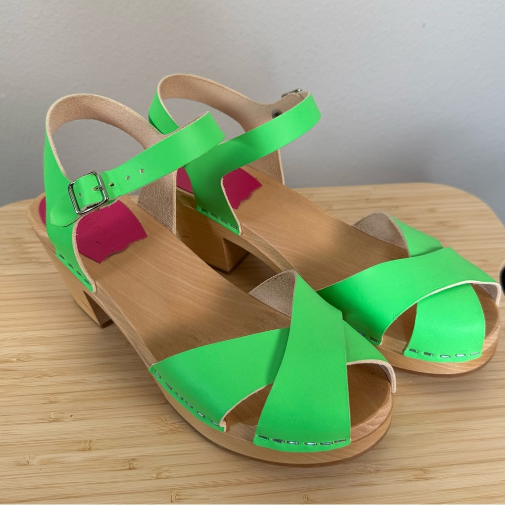 Barely Worn! Hasbeens Mirja Neon Green